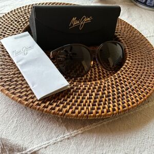 Authentic Maui Jim water lily sun glasses